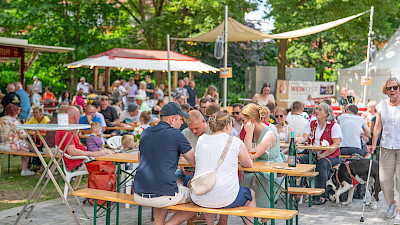 Foto 2 zu Weinfest - Test Ricarda