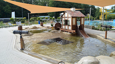 De kinderzone in het openluchtzwembad, Waldbad Emsdetten
