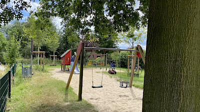 Spielplatz Metallweg